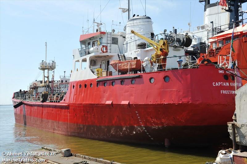 Четверо українських моряків повертаються із лівійської в'язниці