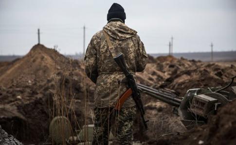 Популярність статей про війну на Донбасі знизилася — вікіпедист