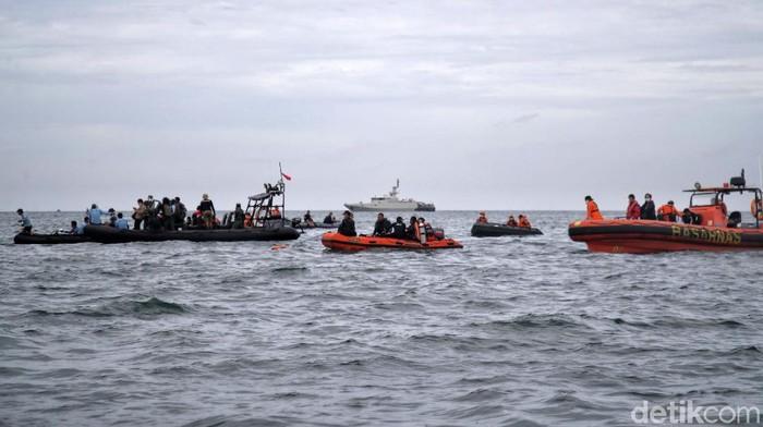 Авиакатастрофа в Индонезии: самолет попал в зону сильной турбулентности