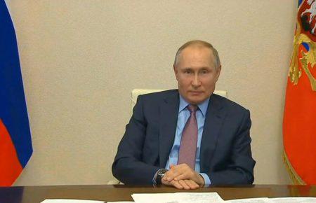 Путін: «Донбас ми не кинемо, незважаючи ні на що»