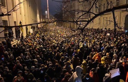 Біля ОП затримати 11 протестувальників — депутатка