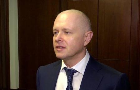 Справа експосадовця «ПриватБанку»: прокурор вимагає арешту Яценка і застави понад 136 млн грн