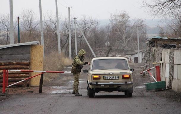 У зоні ООС військовослужбовець застрелив порушника, який намагався прорватися до бойовиків