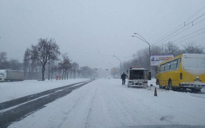 Є ускладнення на ділянках, які ведуть до населених пунктів, поступово вони будуть розчищені — Рубан про ситуацію із негодою в Києві та області