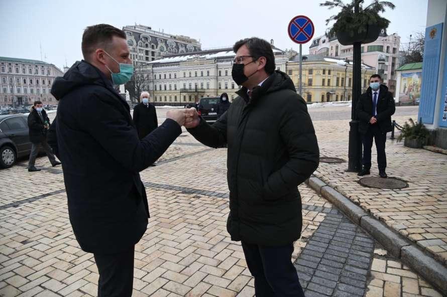 Литва готова поділитися вакциною із Україною, якщо матиме надлишок — глава МЗС