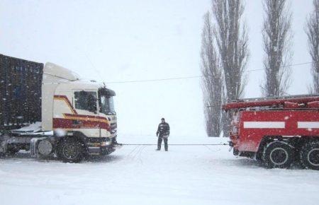 В Украине из-за непогоды без электричества оказались 86 населенных пунктов в 6 областях