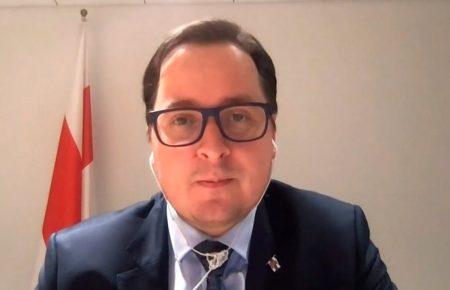 Уже более тысячи белорусских чиновников подписали письмо против Лукашенко — советник Тихановской