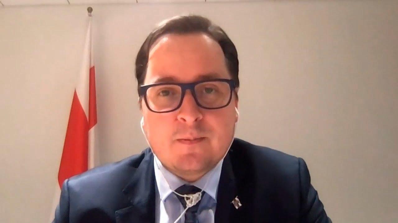 Уже более тысячи белорусских чиновников подписали письмо против Лукашенко — советник Тихановской