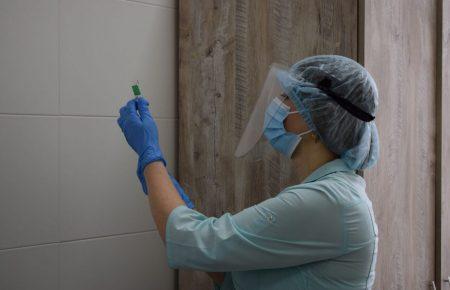 «Знаю, что у некоторых период после вакцинации тяжелый. Но это того стоит» — николаевец о прививке от COVID-19