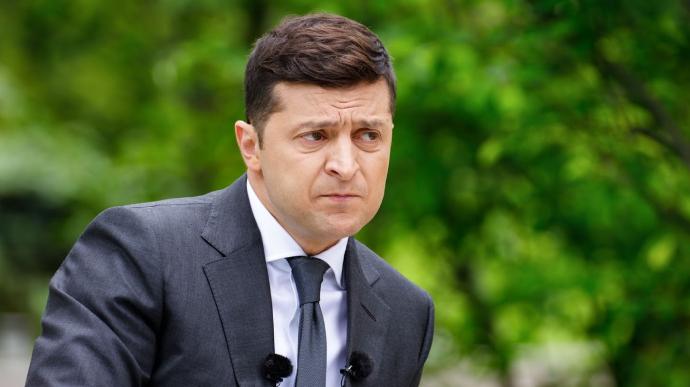47% опитаних вважають, що особистісні якості Зеленського більшою мірою не відповідають посаді президента — Центр Разумкова