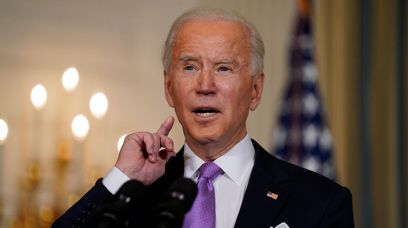 «Байден уже стільки сказав по Росії і Путіну, що всі розуміють, — зараз «м'яч на боці Росії» — експосол України у США Чалий