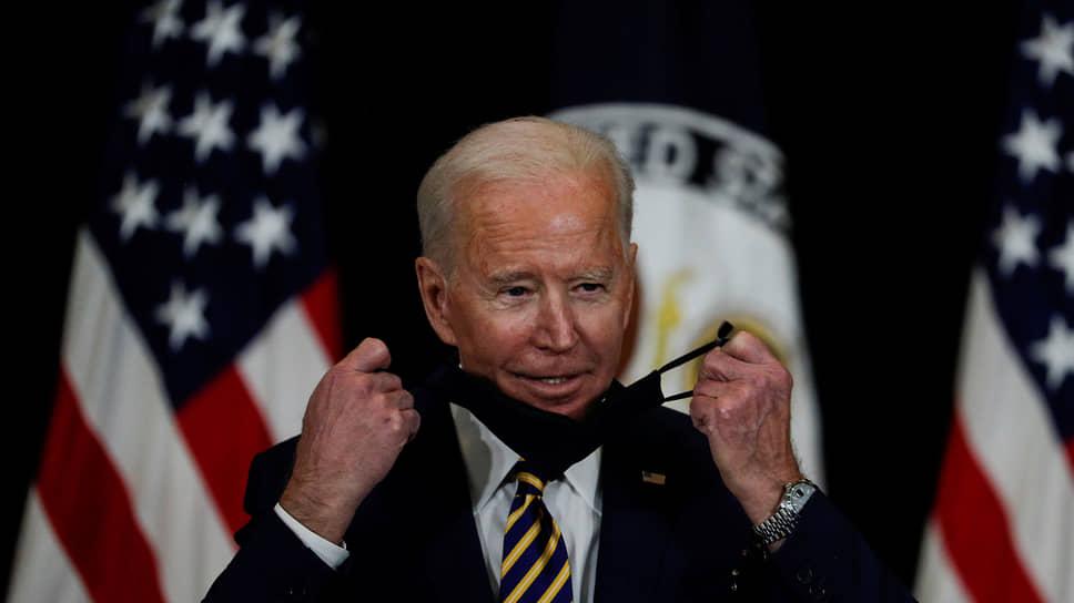 Ми внутрішньо ще не готові до безвізу зі США, але можна cпробувати лібералізувати візовий режим — Валерій Чалий