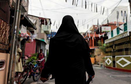 Шрі-Ланка заборонить носіння бурки, а також закриє понад тисячу ісламських шкіл