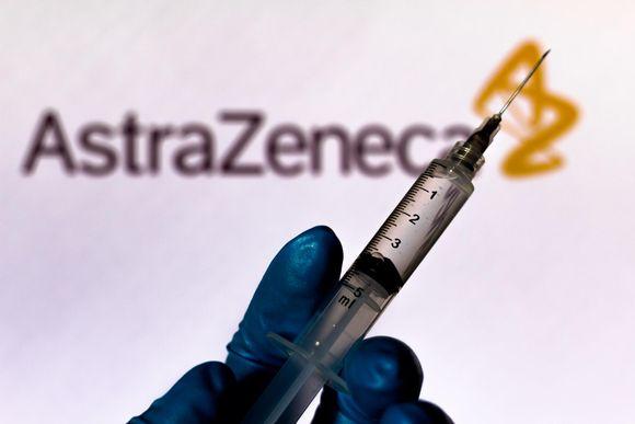 В Финляндии исследуют возможные побочные явления вакцины AstraZeneca