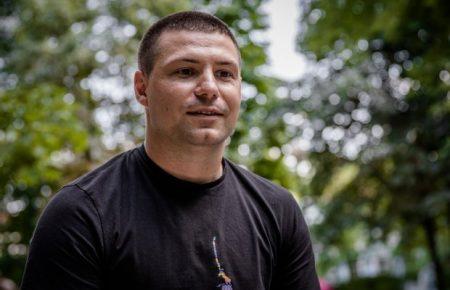 «На підвалі» у Донецьку бойовики годували нас перловкою з камінцями та солярою — експолонений