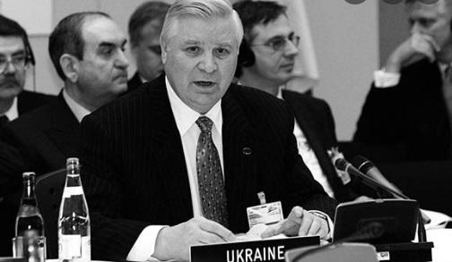 Помер перший глава МЗС незалежної України Анатолій Зленко