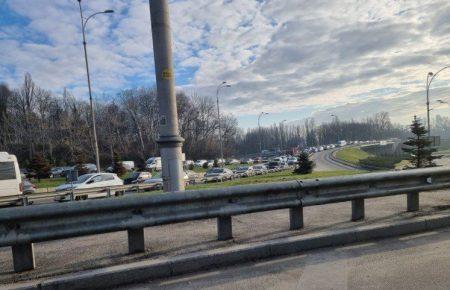 Что происходит в Киеве в первый день работы транспорта по спецпропускам?