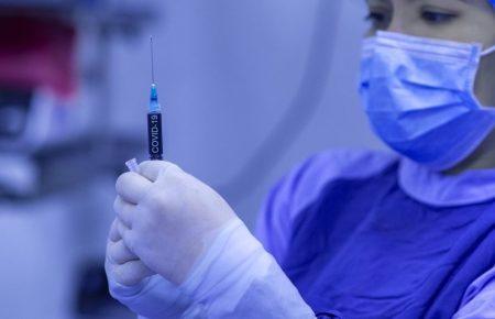 Коли в Україні буде від 1 млн доз вакцин, щепитимуть усіх охочих — Ляшко