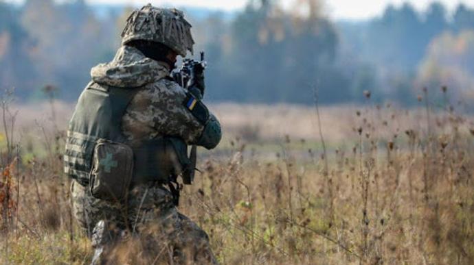 Бойовики на Донбасі 17 разів обстріляли позиції ЗСУ, один військовий загинув