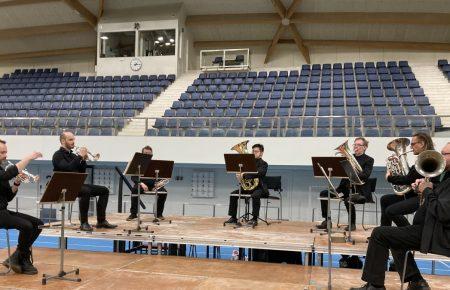 В Финляндии вакцинация проходит под музыку симфонического оркестра