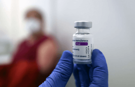 У Києві з 28 квітня почнуть щепити людей віком від 65 років