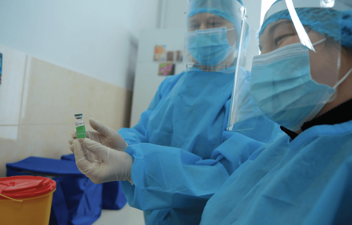 МОЗ: У центрах вакцинації в Києві, Львові та Одесі вакцинуватимуть тих, хто записався через «Дію»