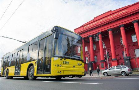 Хто першочергово претендує на отримання спецперепусток: розповіли у КМДА