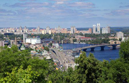 Тендер Києва на закупівлю вакцини: чи має столиця право самостійно купувати препарат?