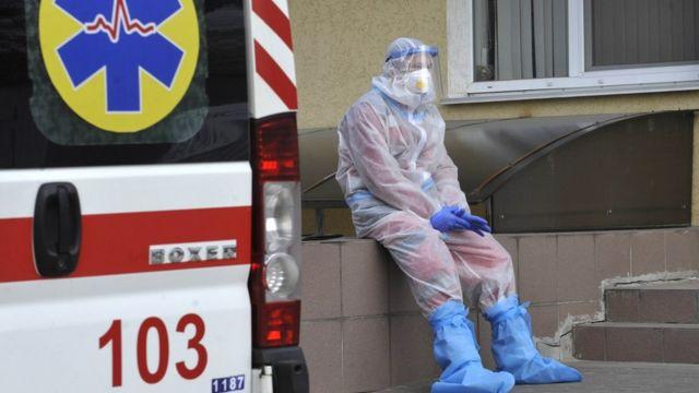 В Україні за добу — 6 038 нових випадків COVID-19