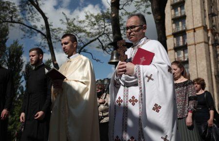 У Києві до Дня Героїв вшановують пам'ять загиблих українців (ФОТО)