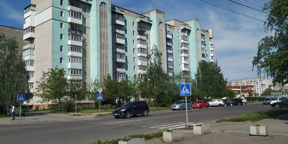 «Греем кастрюли и купаемся»: в Луцке 39 тысяч человек остались без горячей воды