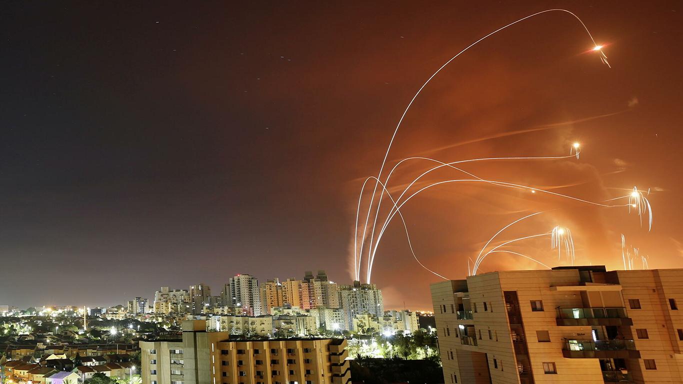 Конфлікт в Ізраїлі не переросте в глобальну війну, це не потрібно ні ізраїльтянам, ні палестинцям, ні глобальним гравцям — експерт з Близького Сходу