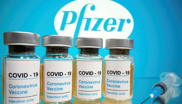 Україна домовилася з Pfizer про додаткові 10 млн доз цього року