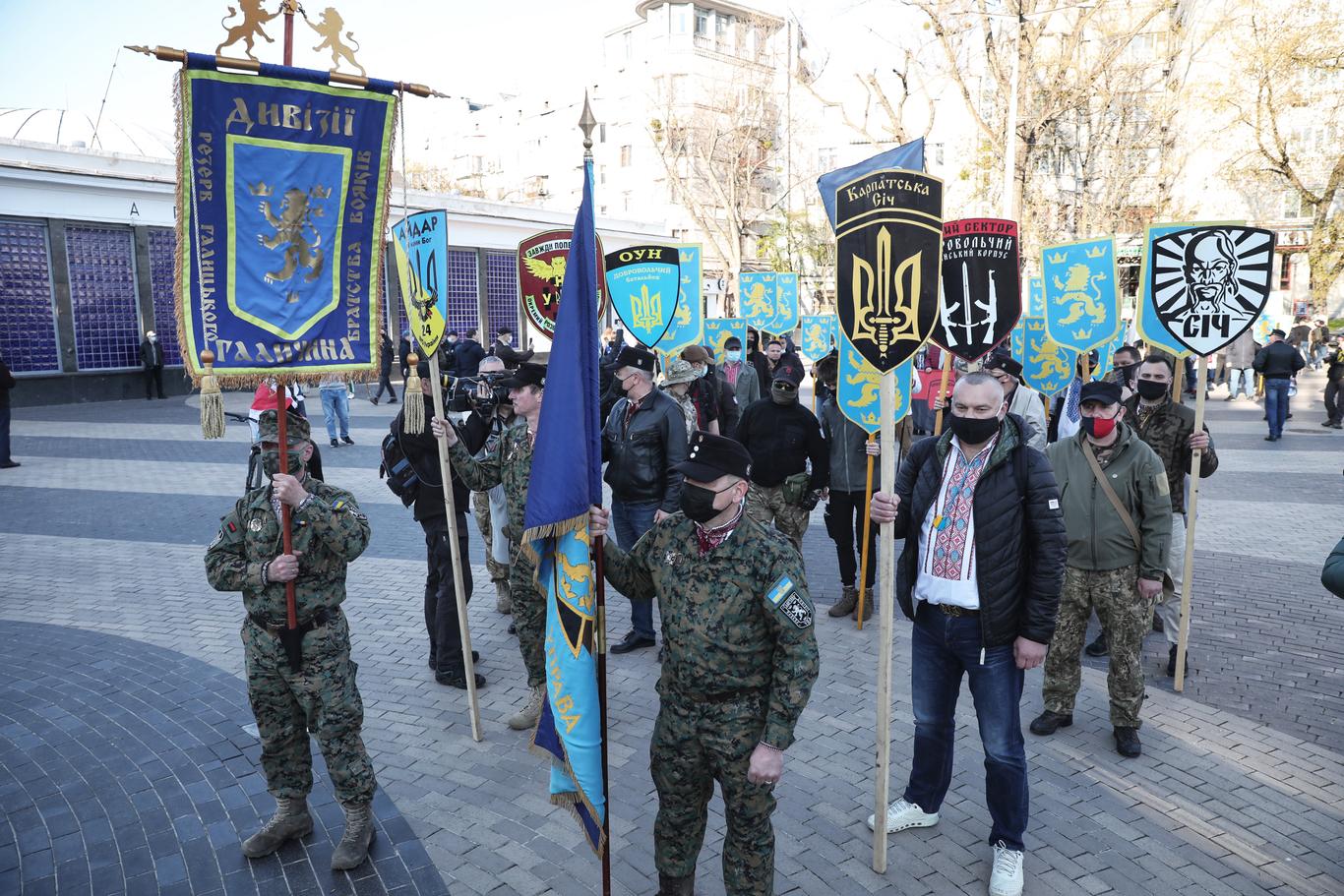 Акція до річниці дивізії СС «Галичина» була заявлена як патріотичний марш вишиванок — КМДА