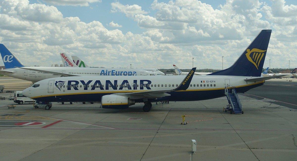 Диспетчеры в Минске сообщили экипажу самолета Ryanair о письме с угрозой взрыва за полчаса до его получения — Der Spiegel