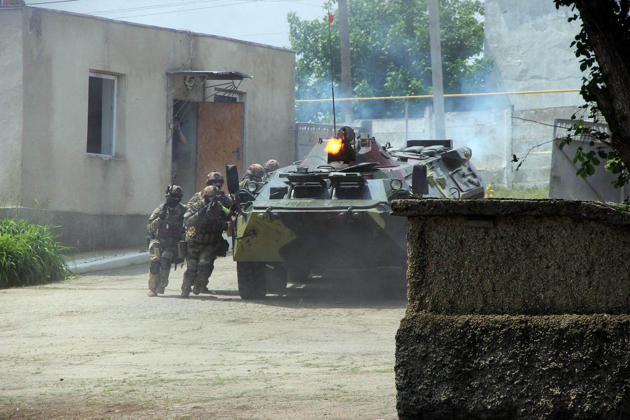 «Працюють у «білих рукавичках»: молдавський правозахисник про силовиків невизнаного Придністров’я