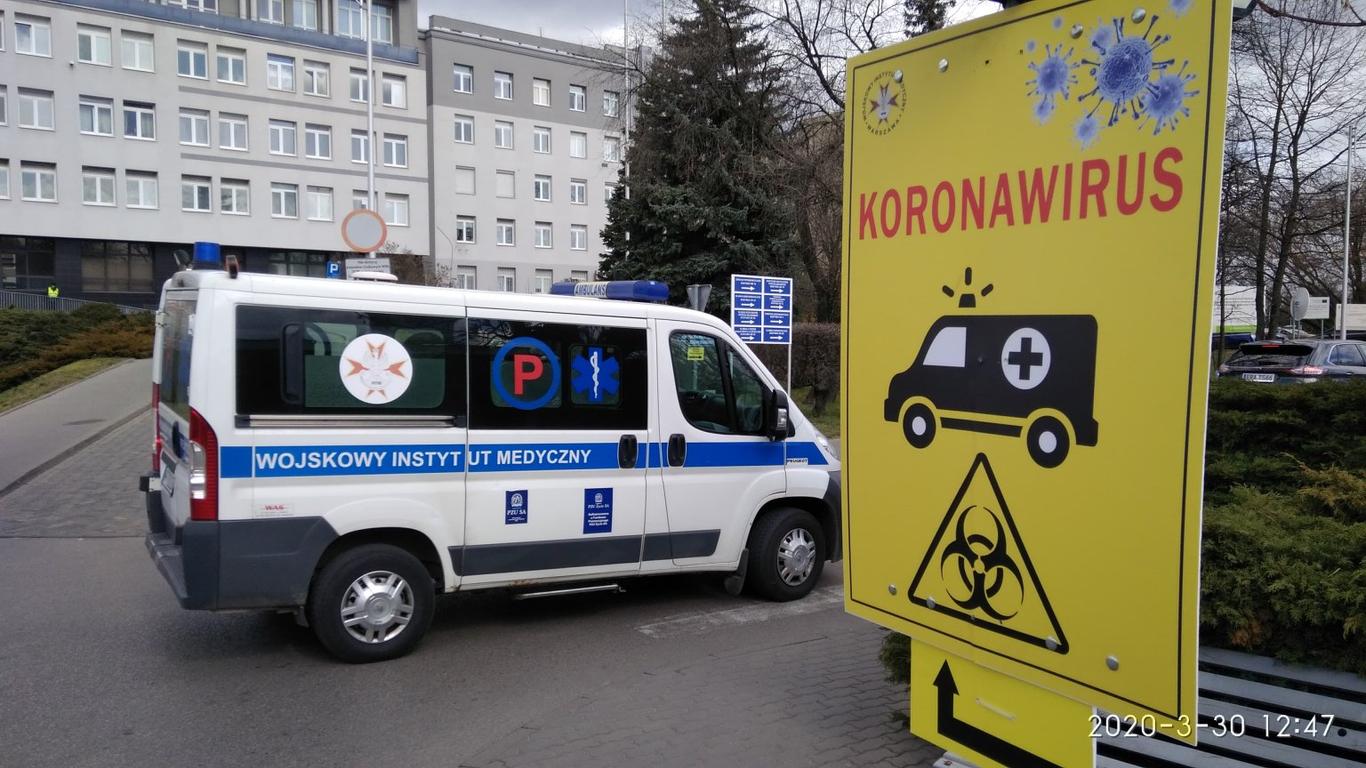 У Польщі вакцинують українців, які офіційно влаштовані — політолог, який живе в Люблині