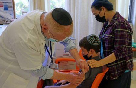 В Ізраїлі почалася вакцинація підлітків