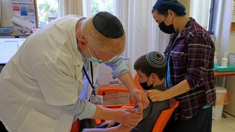 В Ізраїлі почалася вакцинація підлітків