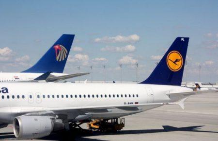 Німеччина призупинила авіасполучення з РФ