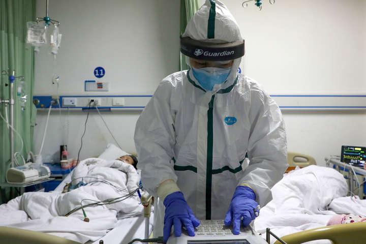 Коронавірус в Україні: у трьох областях можуть запровадити карантин