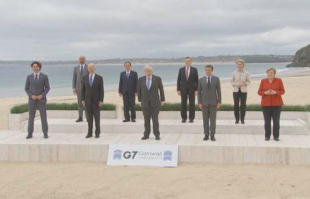 Країни G7 пожертвують мільярд доз вакцин проти COVID-19 решті країн світу