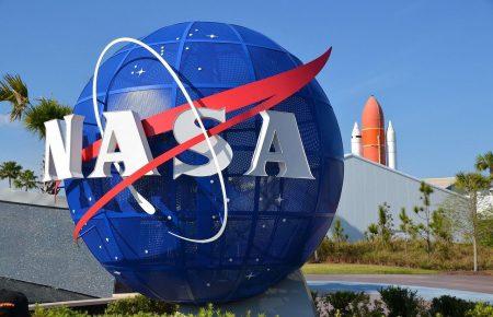 NASA: К Земле приближается астероид размером с футбольное поле