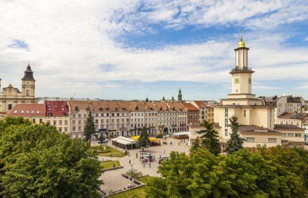 В Івано-Франківську запрацював Центр масової вакцинації