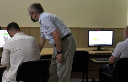 «Культура мовлення», «читання», «письмо»: з чого складається іспит з української для посадовців