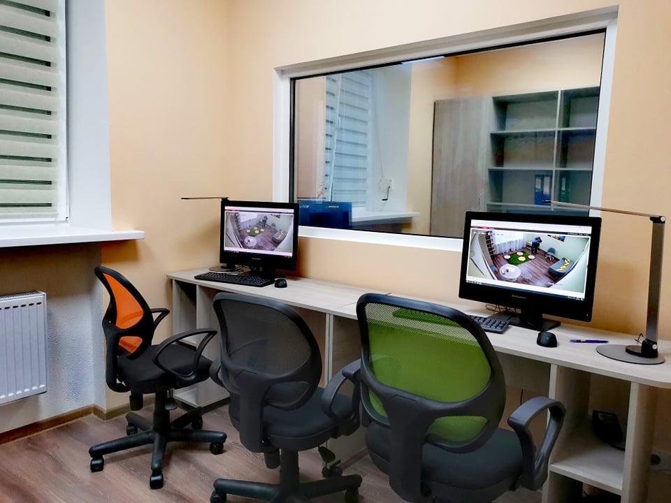 Психолог може спілкуватися із дитиною у «Зеленій кімнаті», а відео транслюватиметься у залі суду — Скоромна