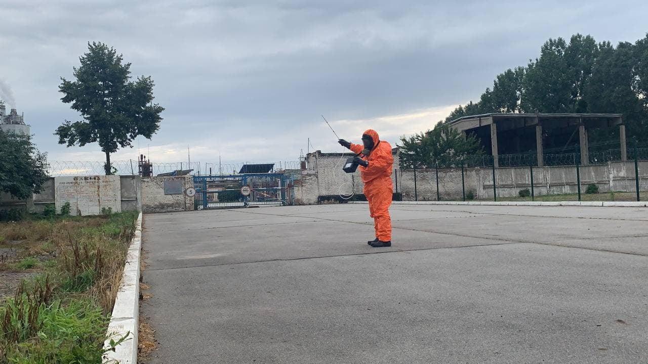 Люди, которые живут в радиусе километра от завода «РовноАзот», имеют право на компенсации за отселение — эколог