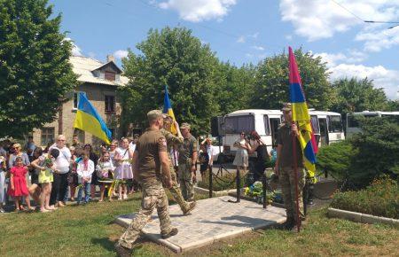 Люди голодні, дехто навколішки падав, хтось плакав — боєць про звільнення Лисичанська від бойовиків
