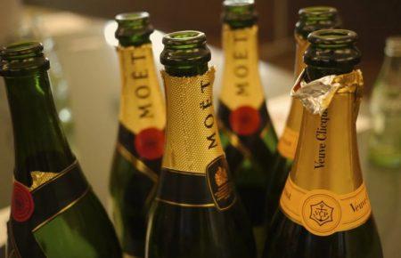Не хотіли втрачати прибуток —  ресторатор про рішення Moët Hennessy перейменувати шампанське на вимогу РФ