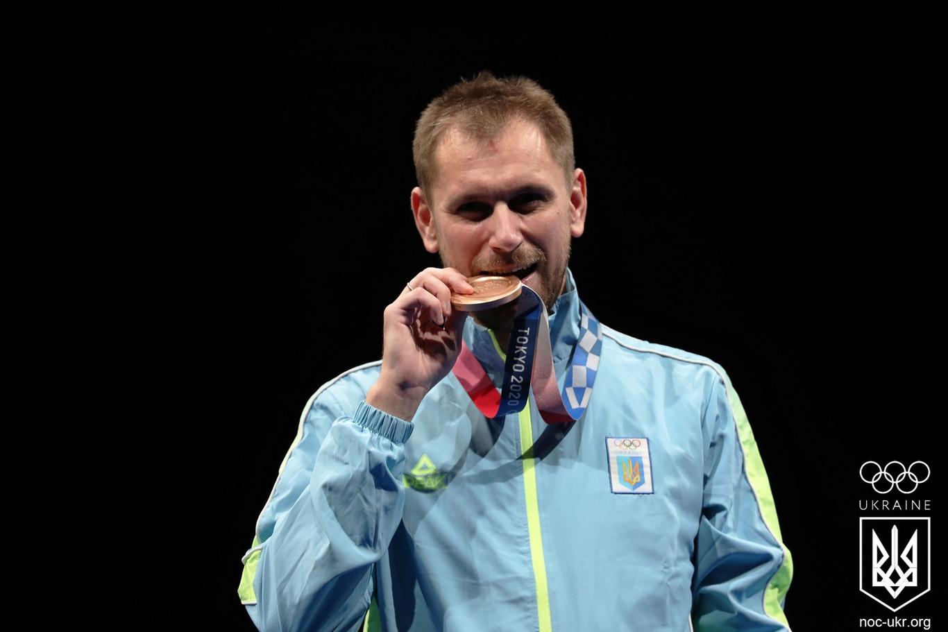 Метал з телефонів: чому не варто кусати медалі на Олімпіаді-2020 у Токіо?